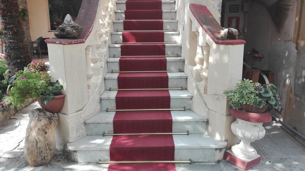 Hotel Rio Варацце Экстерьер фото